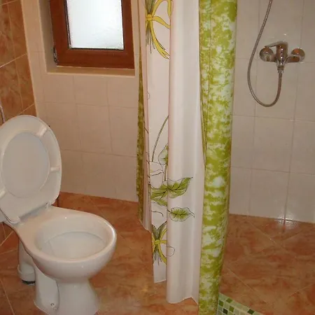 Самостоятелни Стаи Ажур نيسيبار
